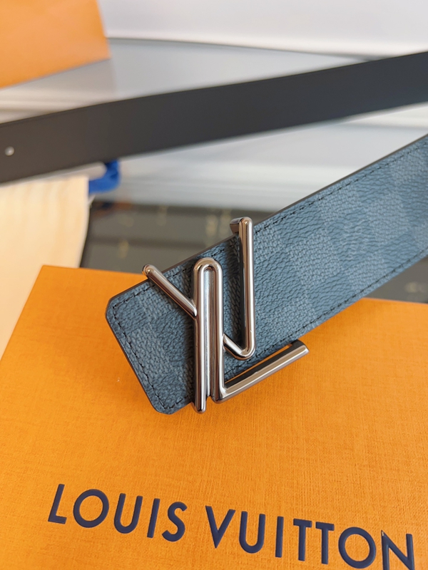 ルイヴィトンベルト細部ディテール